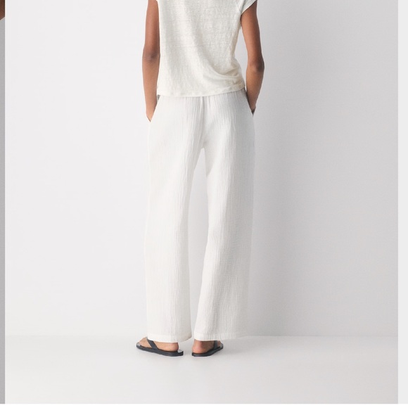 Aritzia Little Moon NWT
AirPlush Cotton™ Sail Pant, L - Picture 3 of 9